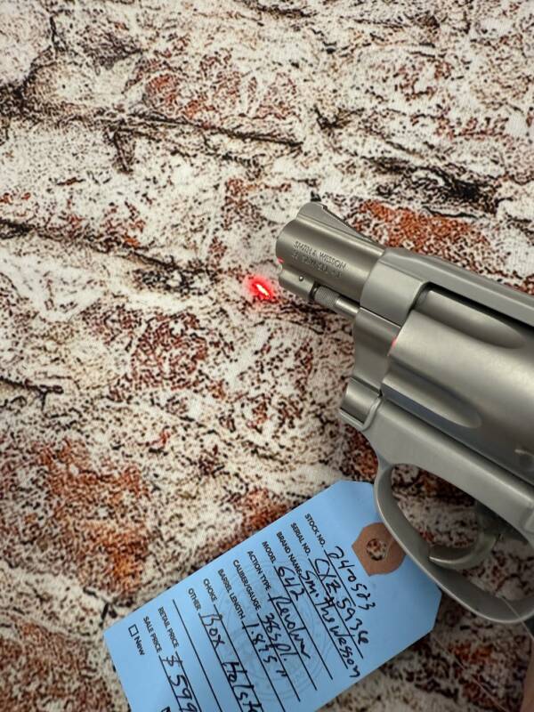 PRE-OWNED SMITH AND WESSON 642 .38 SPL REVOLVER WITH RED LASER GRIP - Image 3